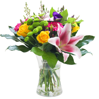 An Elegant Vase - Loveliest selection of flowers hand delivered in a glass vase. A gorgeous floral gift perfect for any occasion.
